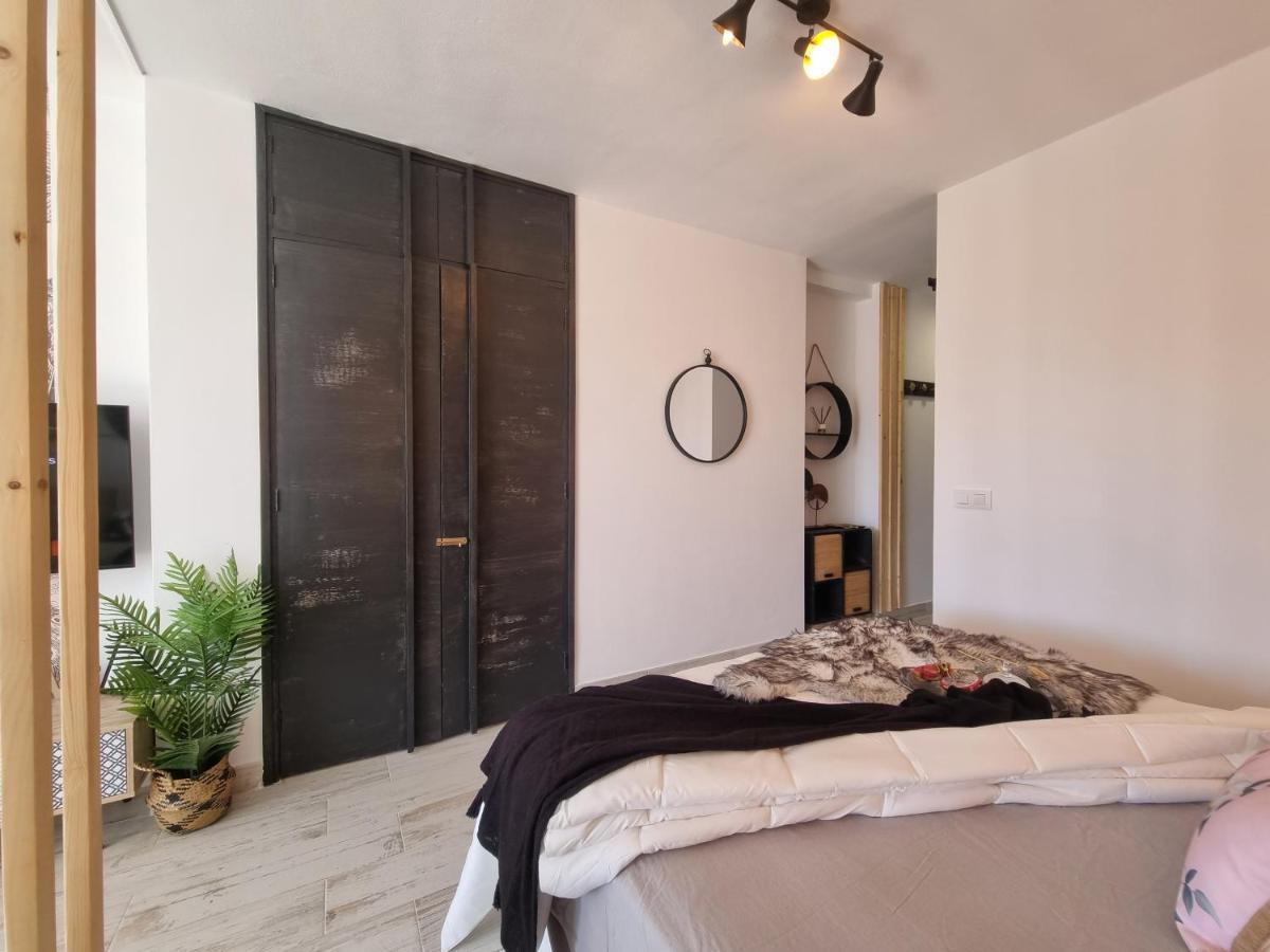 Top Apartament Playa Del Ingles San Bartolome Bagian luar foto